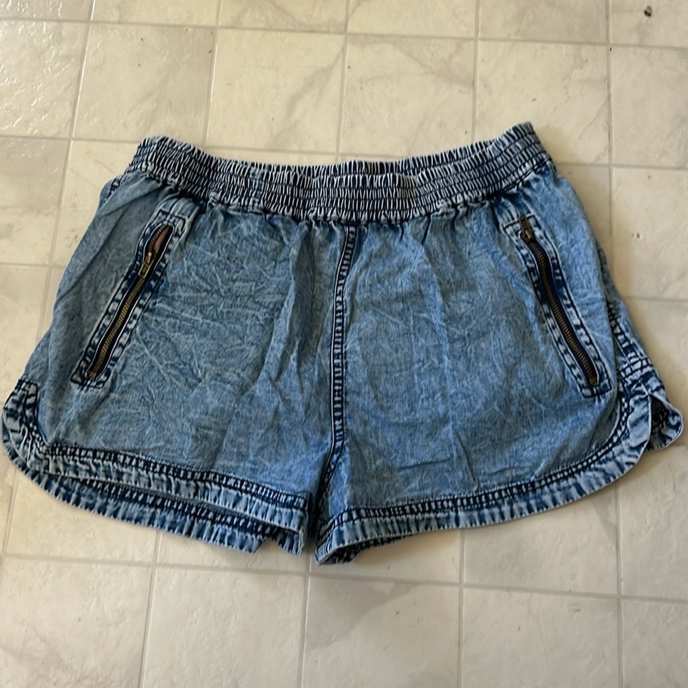 Denim stretch waistband shorts
